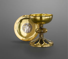 从上帝的仆人到王室的座上宾 中世纪西欧的金匠和黄金制品